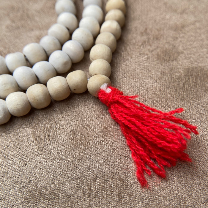 Mala De 108 Cuentas De Madera Natural de Tulsi de 8 mm