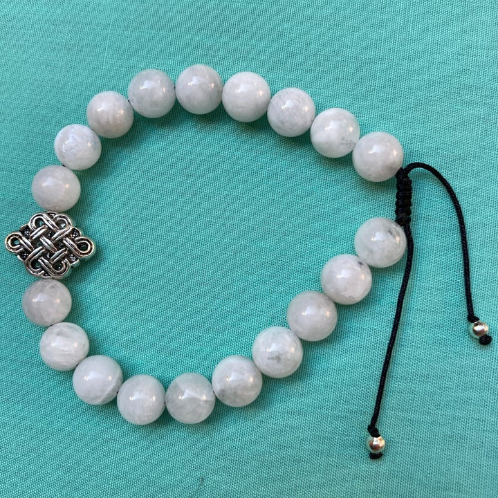 Pulsera de Piedra Luna Con Dije Ajustable